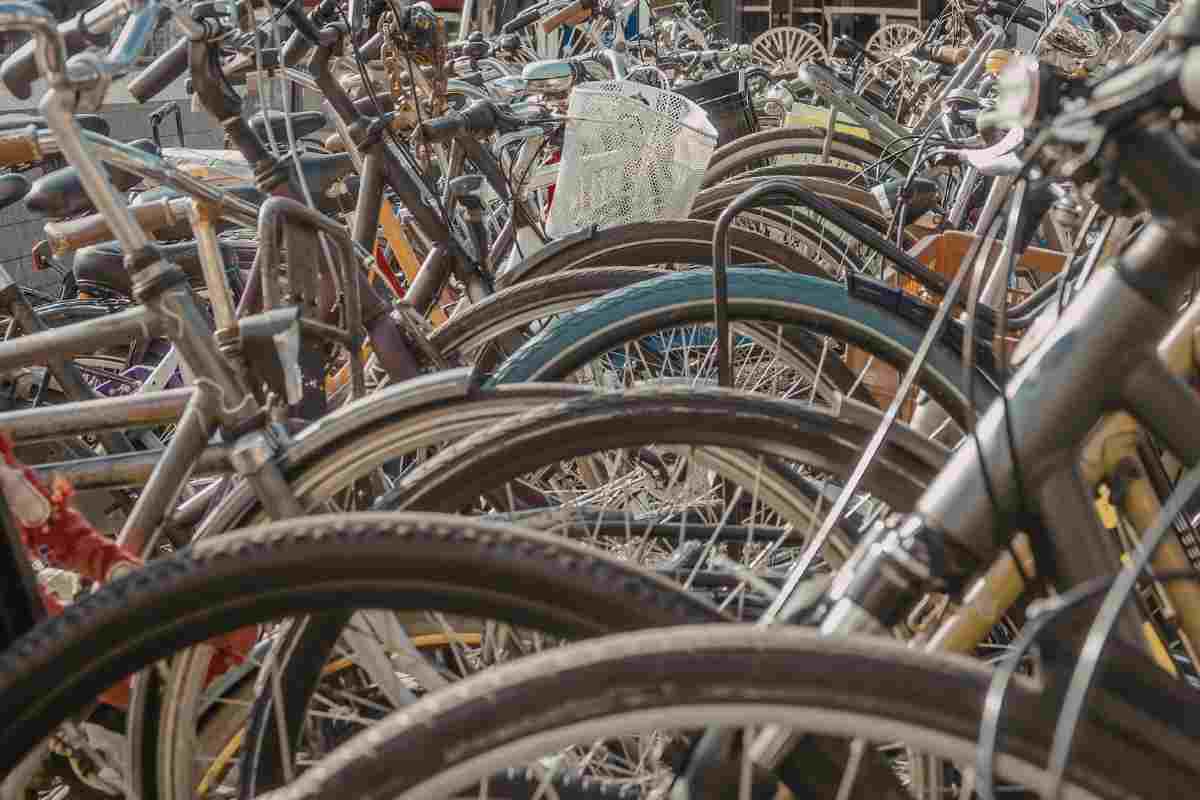 biciclette parcheggiate